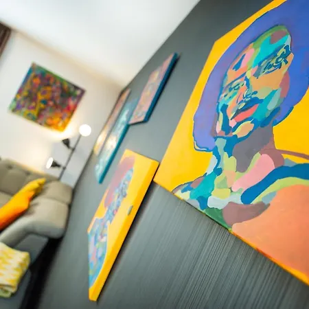 Apartment Art Gallery In Silver Mountain
